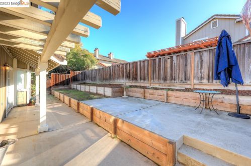 1579 Jasmine Cir, Oakley CA  94561-2652 exterior