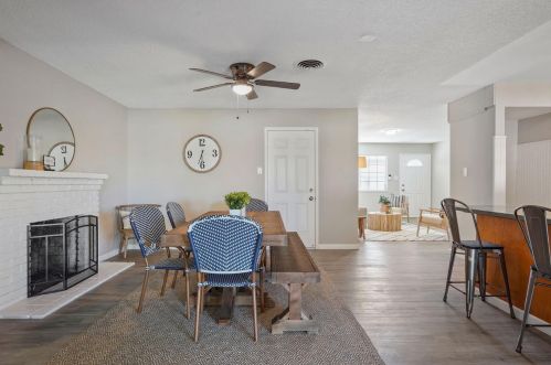 2353 Ln Loma Dr, Rancho Cordova CA 95670-3166 exterior