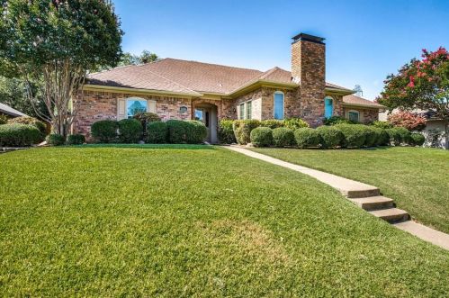 1606 Woodcreek Dr, Richardson, TX 75082-4521