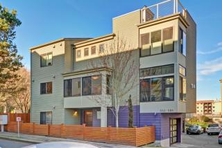 552 Mcgraw St, Seattle WA  98109-2241 exterior