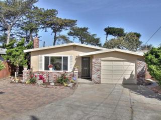 249 Bennett Ct, Marina, CA 93933-3510