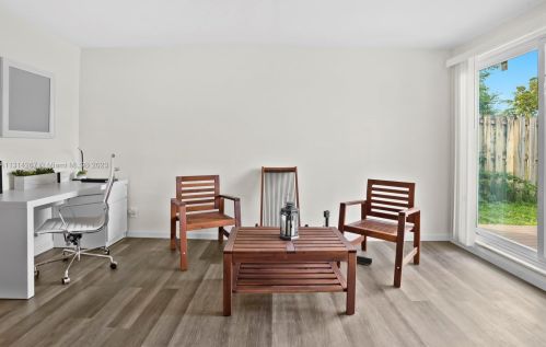 48 7 St, Dania Beach FL  33004-2306 exterior