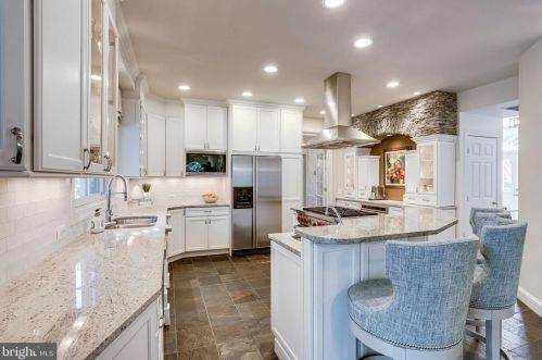 11406 Wild Bramble Way, Herndon VA  20194-1001 exterior