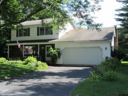 20 Dixon Ct, Glens Falls, NY 12804-2195