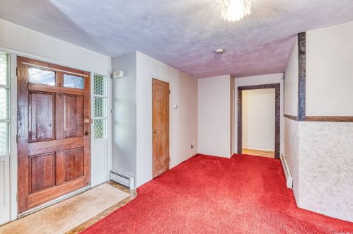 12 Blaine Pl, Huntington Station, NY 11746-5502