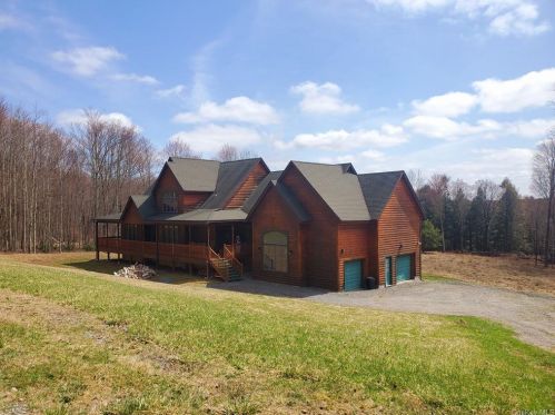 338 Old Tacy Rd, Swan Lake, NY