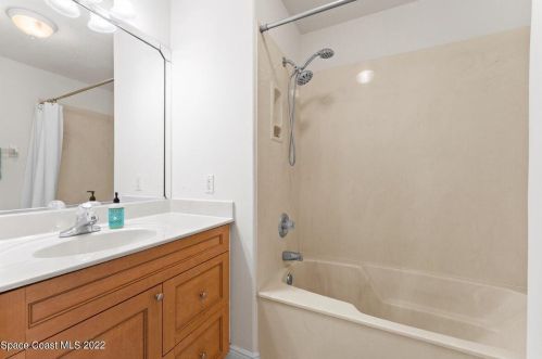 3949 Rolling Hill Dr, Titusville FL  32796-1107 exterior