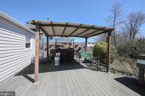 34 Broad St, Berlin Boro NJ  08009-1436 exterior