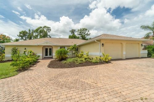 201 Palmetto Dunes Cir, Naples FL  34113-7565 exterior