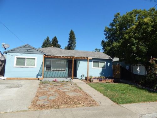 250 Magnolia St, Ukiah CA  95482-3840 exterior