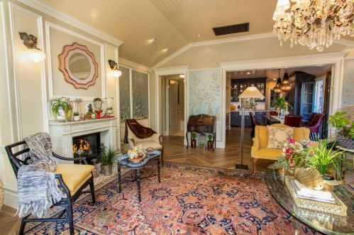 1930 Emerson Ave, Santa Barbara CA 93103-1919 exterior