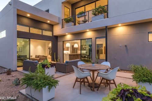 7729 13th Pl, Phoenix AZ  85020-4202 exterior