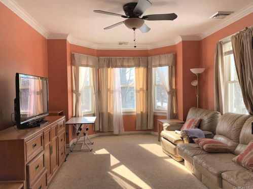 4 Stone Ave, Crotonville NY  10562-3707 exterior