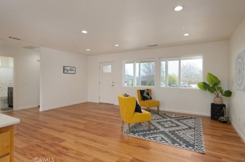 61 La Cresenta Dr, Oroville CA  95965-3510 exterior