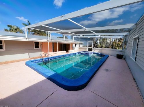 8170 Lagoon Rd, Fort Myers Beach, FL 33931-5227