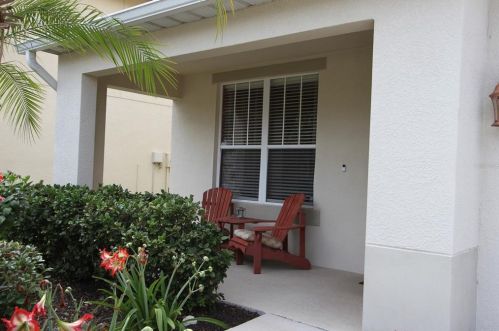 9611 Nathaniel Ln, Land O Lakes, FL 34638-6102