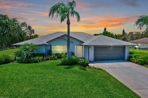 1364 Windswept Ave, Naples, FL 34109-1718