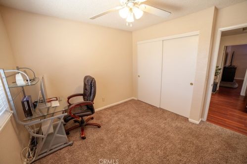 2869 La Vida Dr, Lancaster CA  93535-5873 exterior