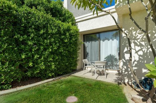 49970 Avenida Vista Bonita, La Quinta CA  92253-2613 exterior