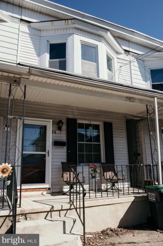 28 Stanton St, Schuylkill Haven, PA 17972-1143