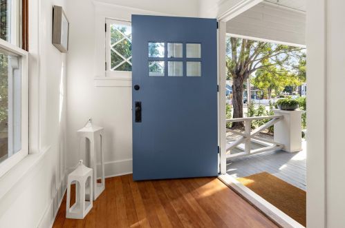 326 Micheltorena St, Santa Barbara CA  93101-1123 exterior