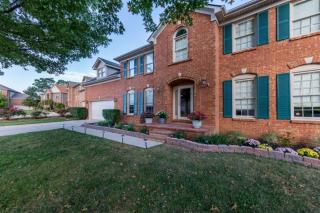 2804 Ashbrooke Dr, Lexington, KY 40513-1474