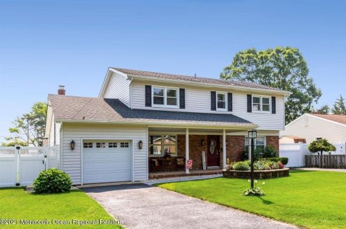 129 Jordan Rd, Bricktown, NJ 08724-4549