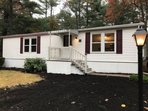 44 Pipers Way, Carver, MA 02330-1617