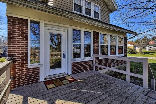 4511 Lincoln Ave, Jeannette PA  15644-3062 exterior