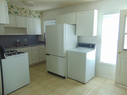 717 Livingston Dr, Hurst, TX 76053-4813