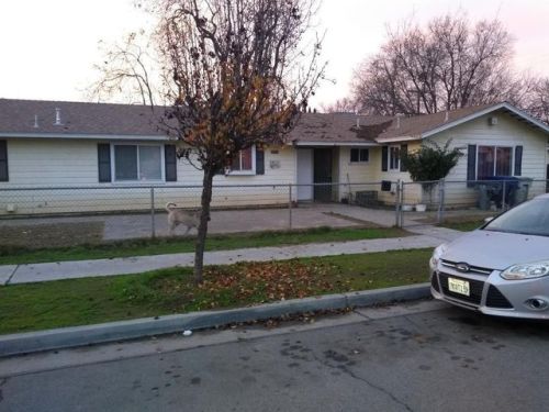 1105 Kern St, Fresno, CA 93706-3817