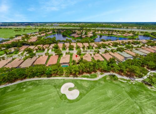 8901 Champions Way, Fort Pierce, FL 34986-3091