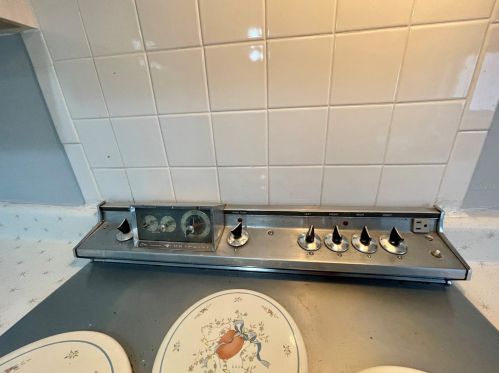 5046 Moog Rd, Tarpon Springs FL  34690-2054 exterior