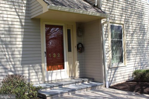 132 Bridle Ln, Prospectville, PA 19002-2047