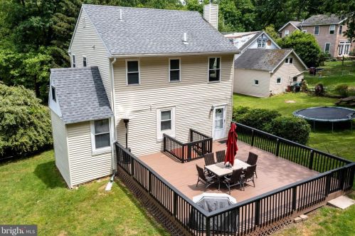36 Summit Ave, Paoli, PA 19301-1136