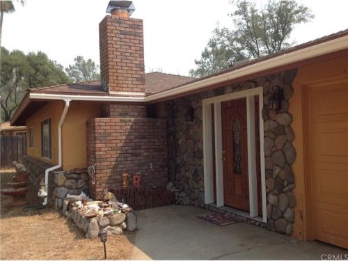 60 Lost Horizon Dr, Oroville, CA 95966-8822