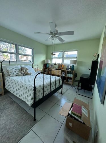 935 Nautilus Isle, Dania Beach FL  33004-2356 exterior