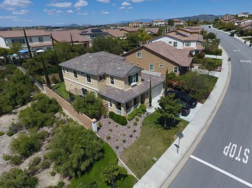 44260 Nighthawk Pass, Temecula CA  92592-1388 exterior