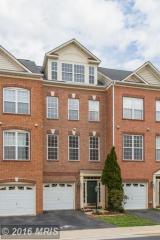 13025 Park Crescent Cir, Herndon, VA 20171-2820