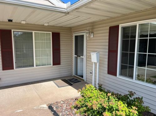 3646 Damon St, Eau Claire, WI 54701-9250