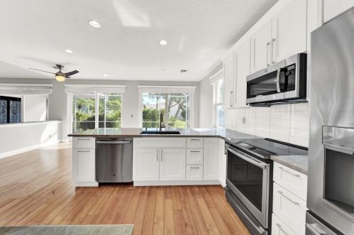 23399 Water Cir, Boca Raton, FL 33486-8546