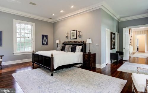 2235 49 St, Washington DC 20007-1057 exterior