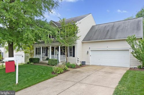 31 Village Grove Rd, Fredericksburg, VA 22406-7272