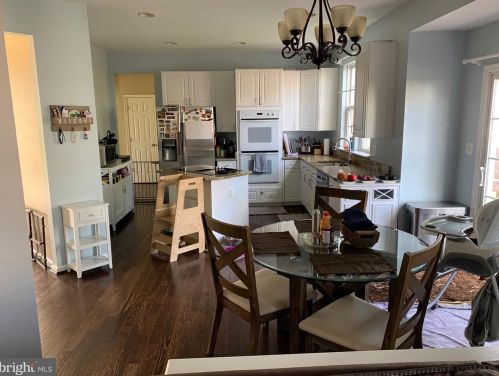 206 Wing Tip Ct, Leesburg VA  20175-5090 exterior