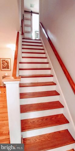 3210 Highland Dr, Easton PA  18045-2012 exterior