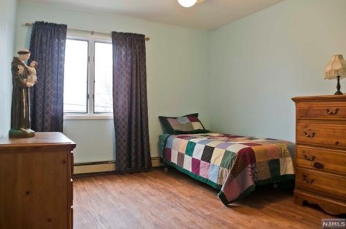 10 Dewey St, Outwater NJ  07026-2710 exterior