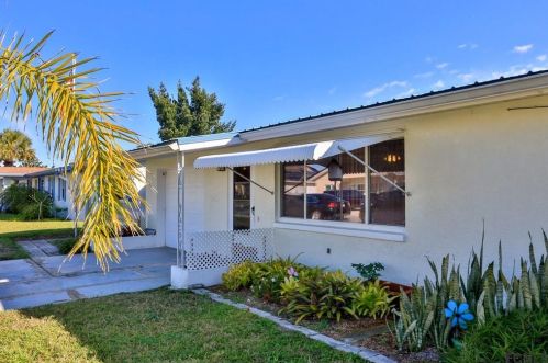 140 Avalon Ave, Flagler Beach, FL 32136-3349