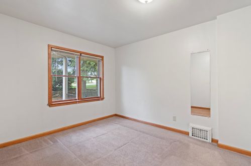 4211 97, Milwaukee WI 53228-2111 exterior