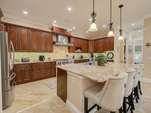 11171 53rd Ave, Saint Petersburg FL  33708-2936 exterior
