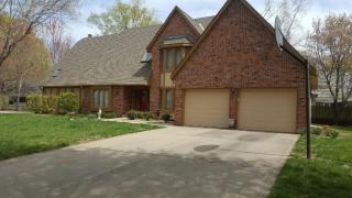 11203 Rosewood St, Shawnee Mission KS  66211-1765 exterior